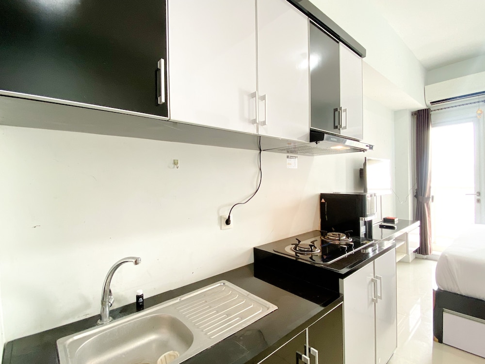 best deal and cozy studio tamansari mahogany karawang apartment