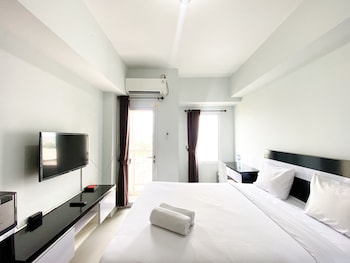 best deal and cozy studio tamansari mahogany karawang apartment
