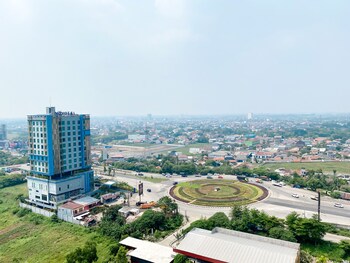 cozy stay studio tamansari mahogany karawang apartment