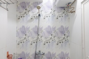 edgy 2br apartment at gateway ahmad yani cicadas