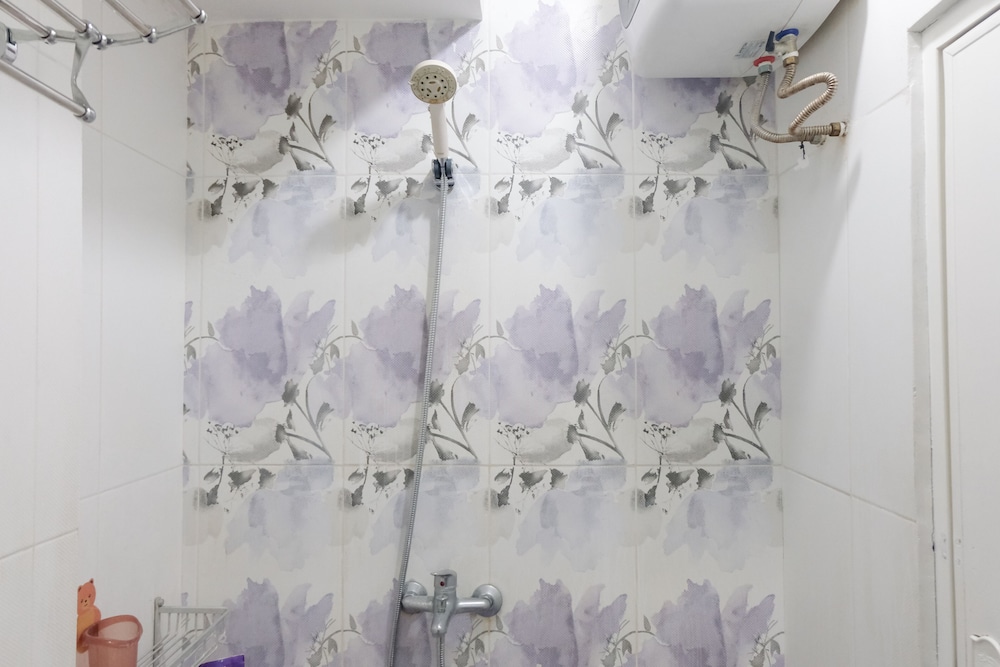 edgy 2br apartment at gateway ahmad yani cicadas