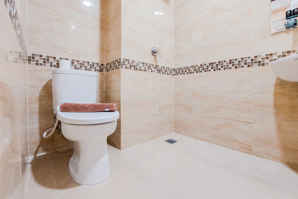 warm and simply look studio apartment at b residence
