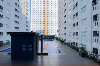 great choice and comfy 2br green pramuka city apartment