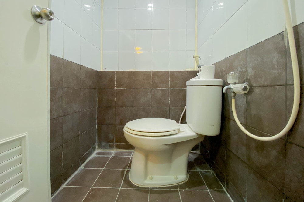 great choice and comfy 2br green pramuka city apartment