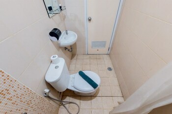 modern look 2br serpong greenview apartment