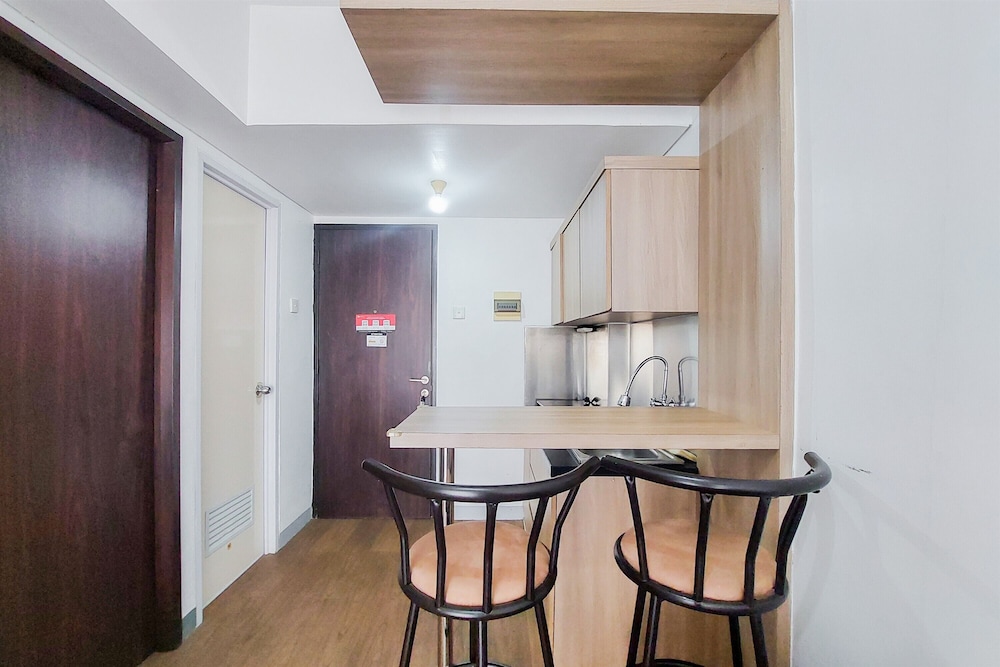 modern look 2br serpong greenview apartment