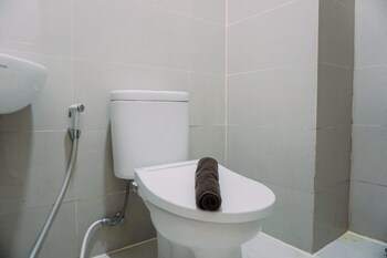 homey living and comfy studio apartment at b residence