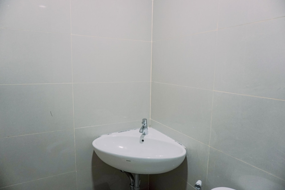 homey living and comfy studio apartment at b residence