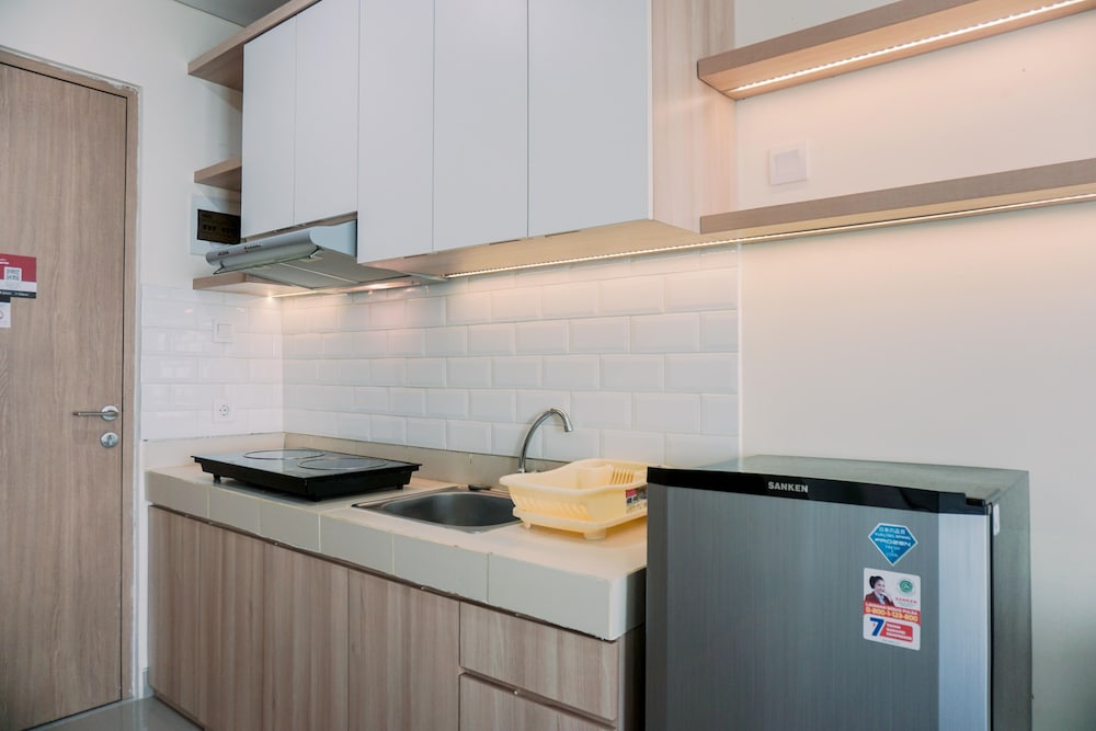 homey living and comfy studio apartment at b residence