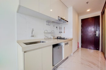 fully furnished with cozy studio sky house bsd apartment