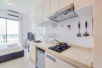 fully furnished with cozy studio sky house bsd apartment