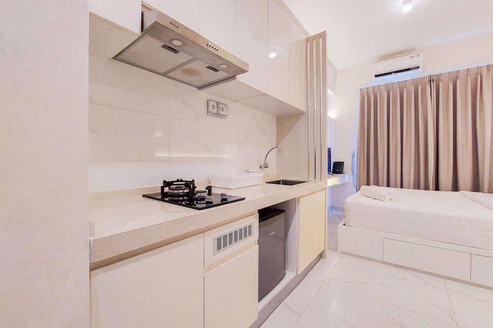 comfy designed and modern studio at sky house bsd apartment