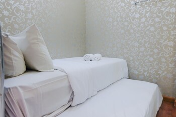 strategic 2br gateway ahmad yani cicadas apartment