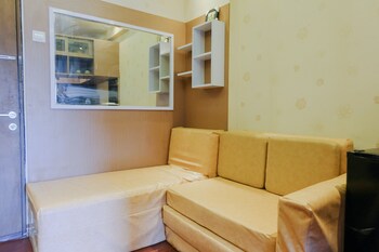 strategic 2br gateway ahmad yani cicadas apartment