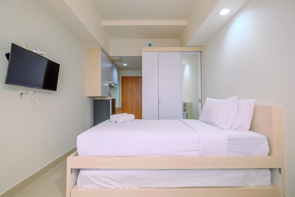 simply look studio at evenciio margonda apartment