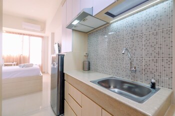 simply look studio at evenciio margonda apartment