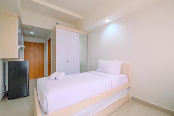 simply look studio at evenciio margonda apartment