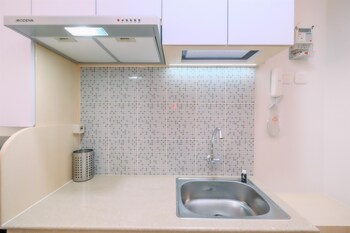 simply look studio at evenciio margonda apartment