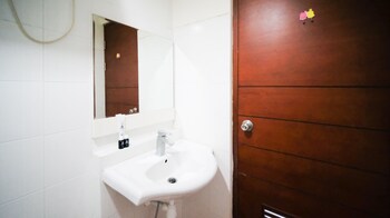 strategic studio apartment at high point serviced