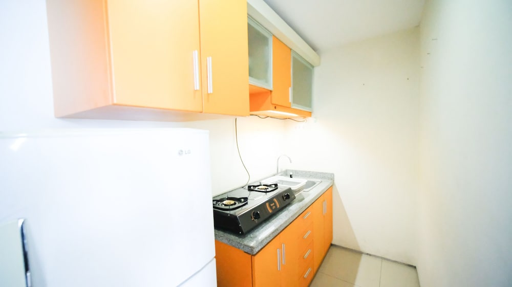 strategic studio apartment at high point serviced