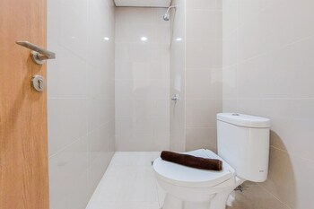 homey and comfort studio apartment at b residence