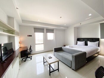 spacious and comfy studio room azalea suites apartment