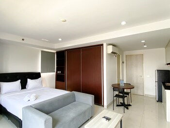 spacious and comfy studio room azalea suites apartment