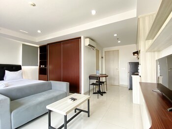 spacious and comfy studio room azalea suites apartment