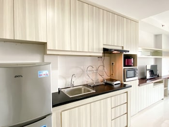 spacious and comfy studio room azalea suites apartment