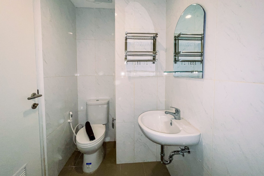 simple and cozy studio tamansari skylounge makassar apartment