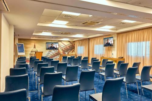 holiday inn express london stratford by ihg