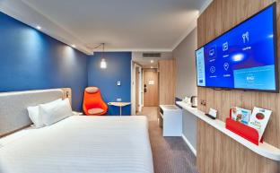 holiday inn express london stratford by ihg