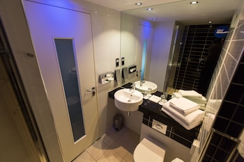 holiday inn express london stratford by ihg