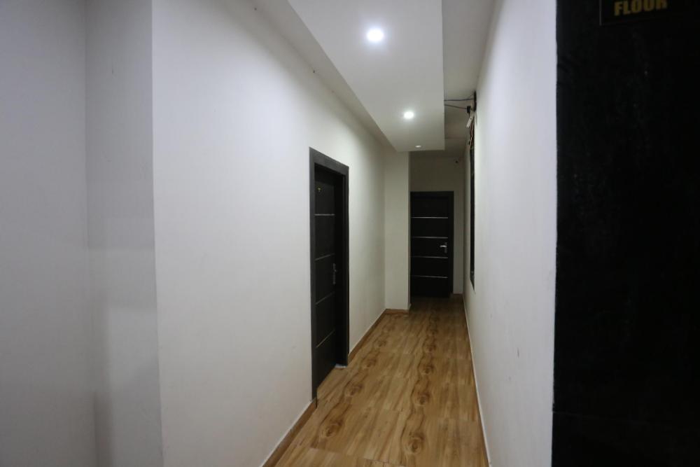 hotel twamev couple friendly laxmi nagar