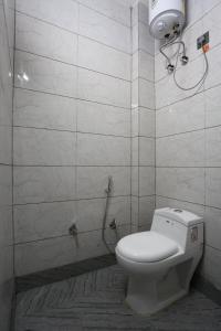 hotel twamev couple friendly laxmi nagar