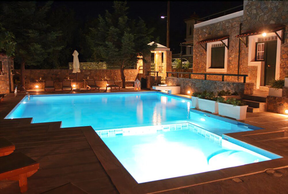 elia village by irida iris group
