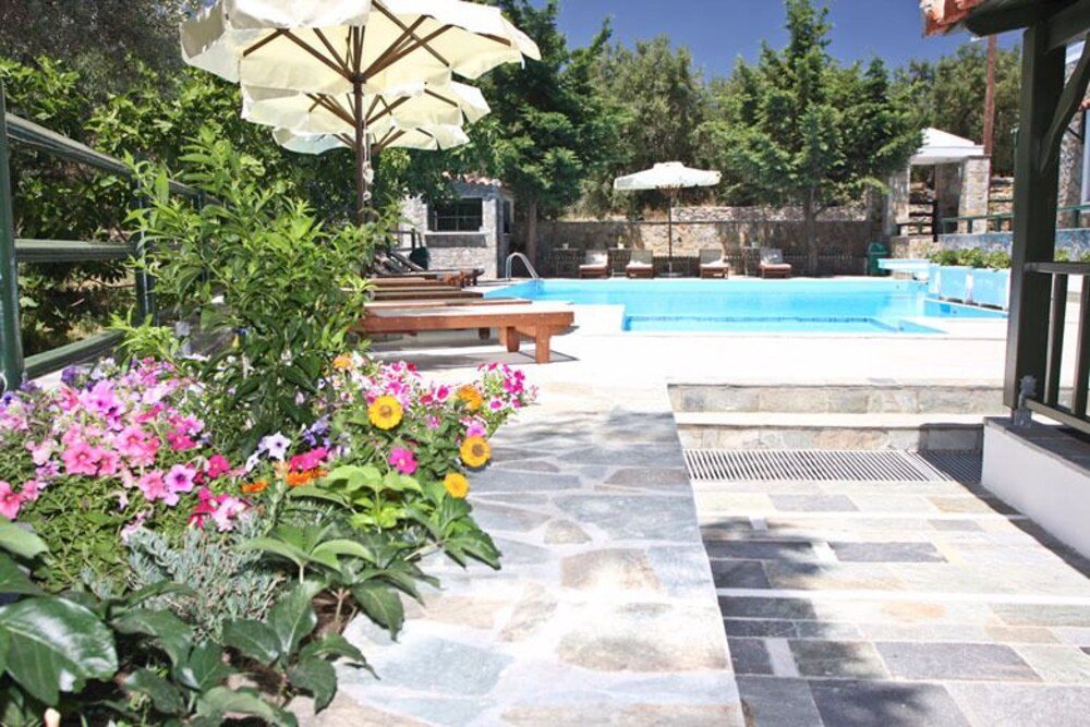 elia village by irida iris group