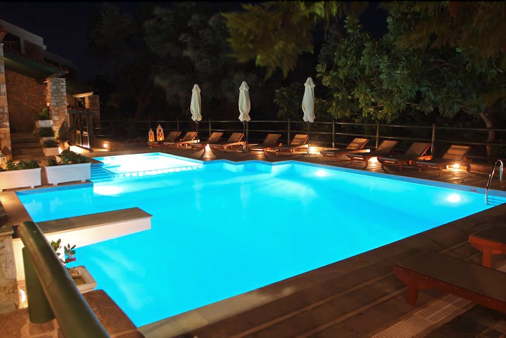 elia village by irida iris group