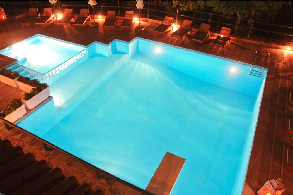 elia village by irida iris group