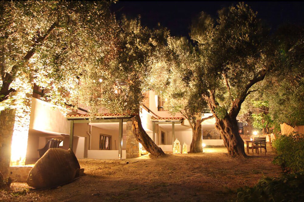 elia village by irida iris group