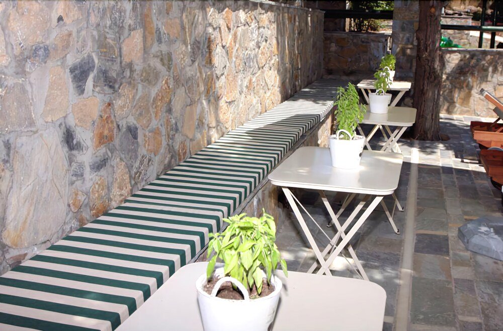 elia village by irida iris group