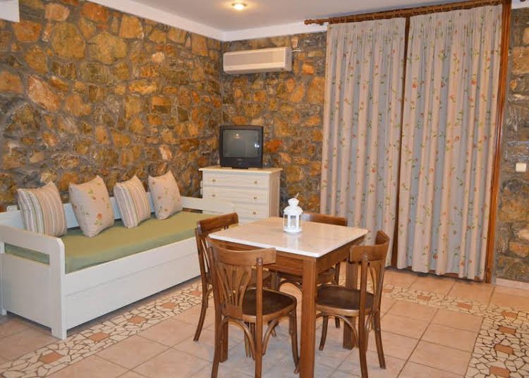 elia village by irida iris group