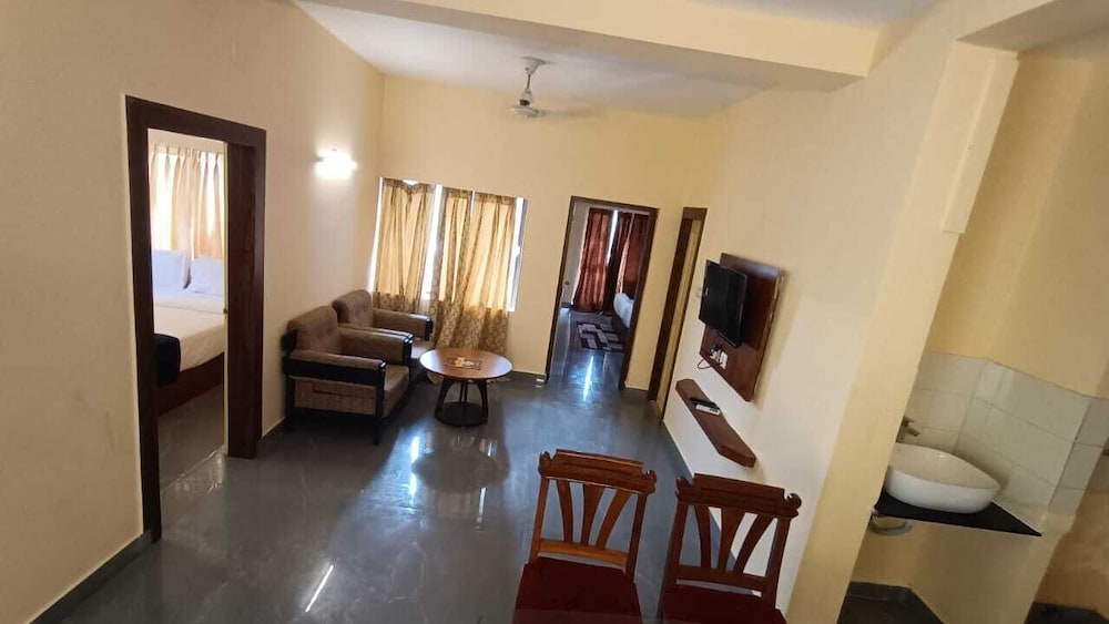 hotel sagar tarang berries group