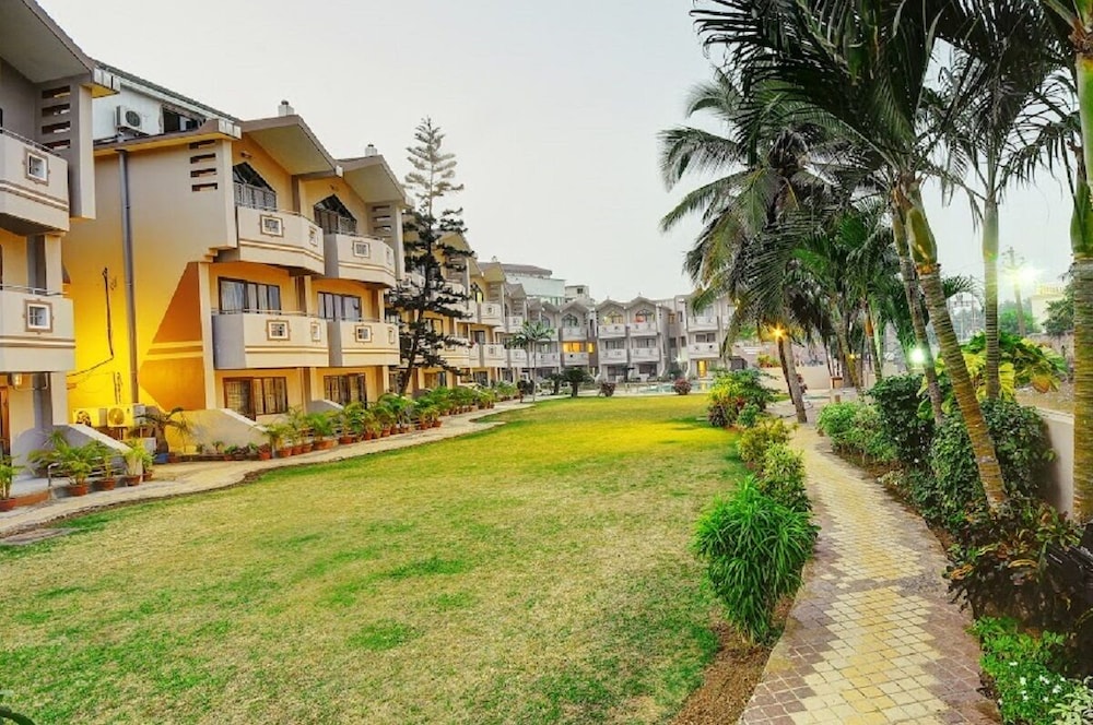 hotel sagar tarang berries group