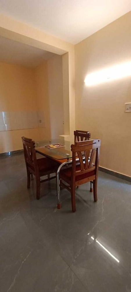 hotel sagar tarang berries group