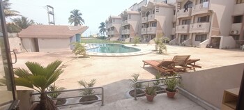 hotel sagar tarang berries group