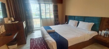 hotel sagar tarang berries group