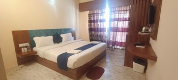 hotel sagar tarang berries group