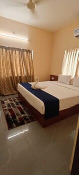 hotel sagar tarang berries group