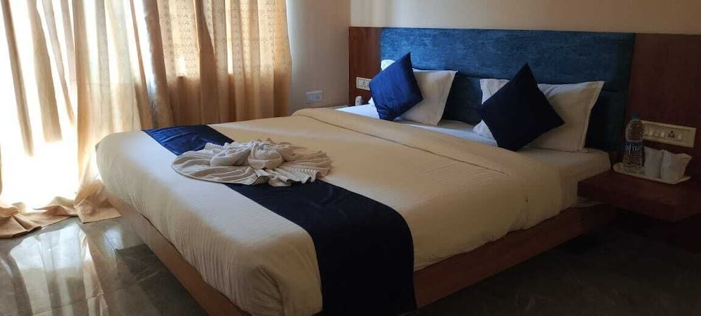 hotel sagar tarang berries group